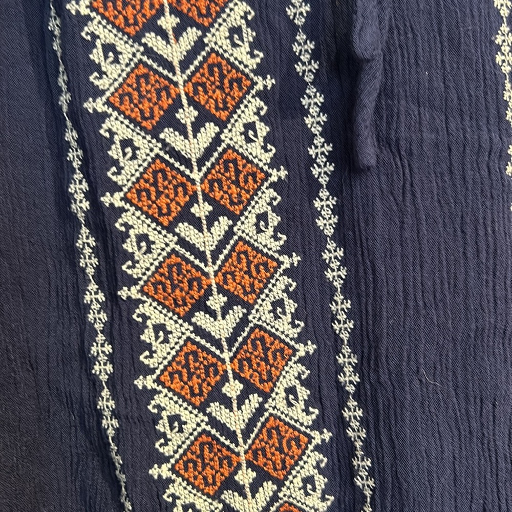 Solitaire Gauzy Embroidered Boho Top - Picture 3 of 6